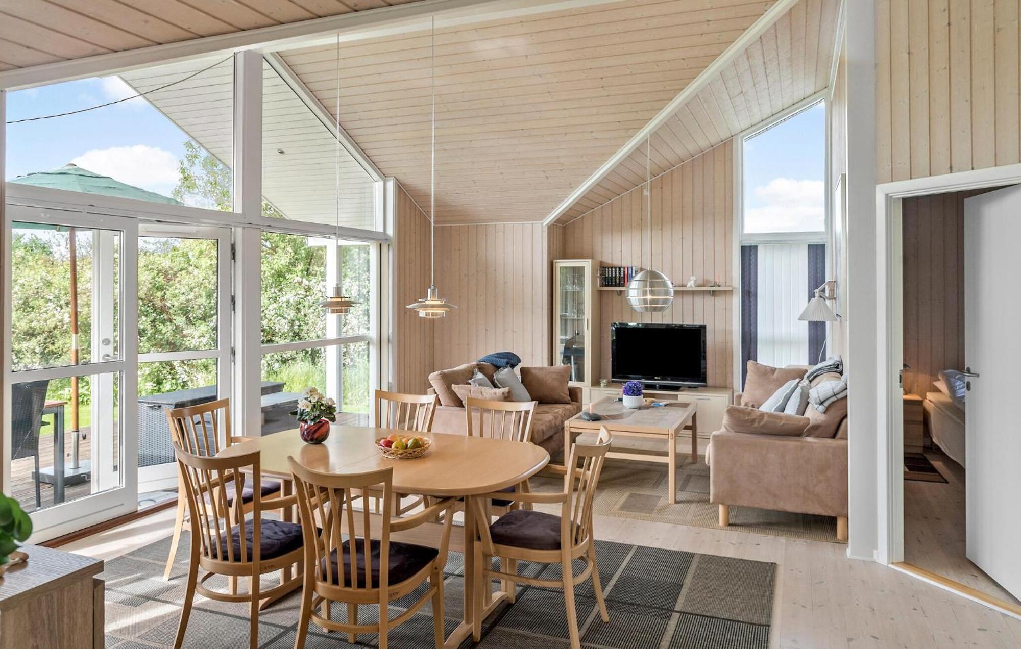 Cozy Home In Gedser With Wifi ภายนอก รูปภาพ